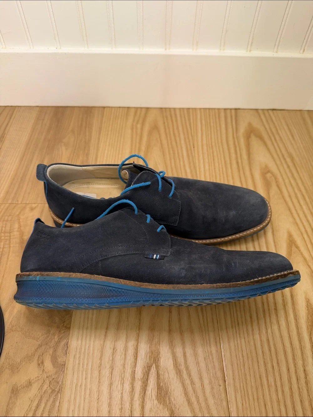 Men's Navy Suede Derby Shoes with Blue Accents by Ecco size eu 45